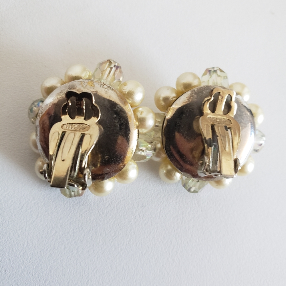 Vintage Japan glass pearl cluster earring faceted AB crystal beads clipons - Picture 9 of 10